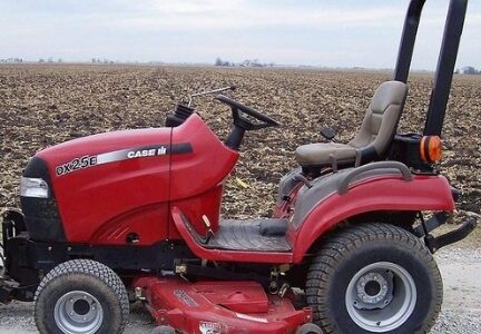 Case IH DX18E, DX22E, DX24E, DX25E Tractor