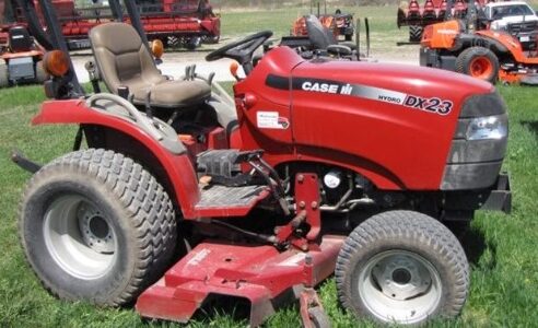 Case IH DX23, DX26 Tractors