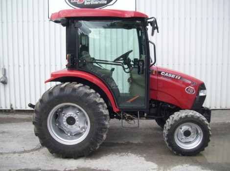 Case IH Farmall 40, 45, 50 CVT Tractors